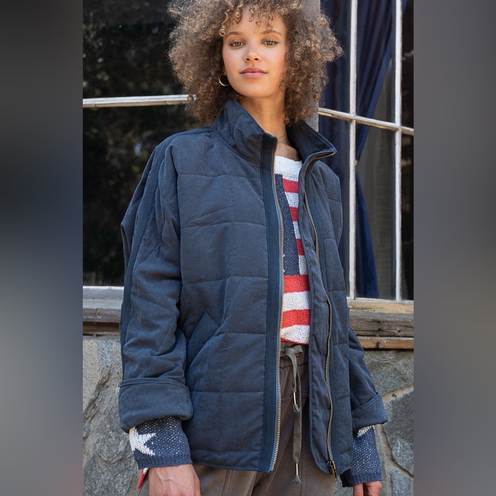 POL Navy Quilted Knit Bomber Jacket Womens Size Large - Picture 4 of 10